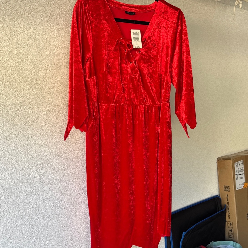 Red Velvet Dress with V-Neck Halloween costume